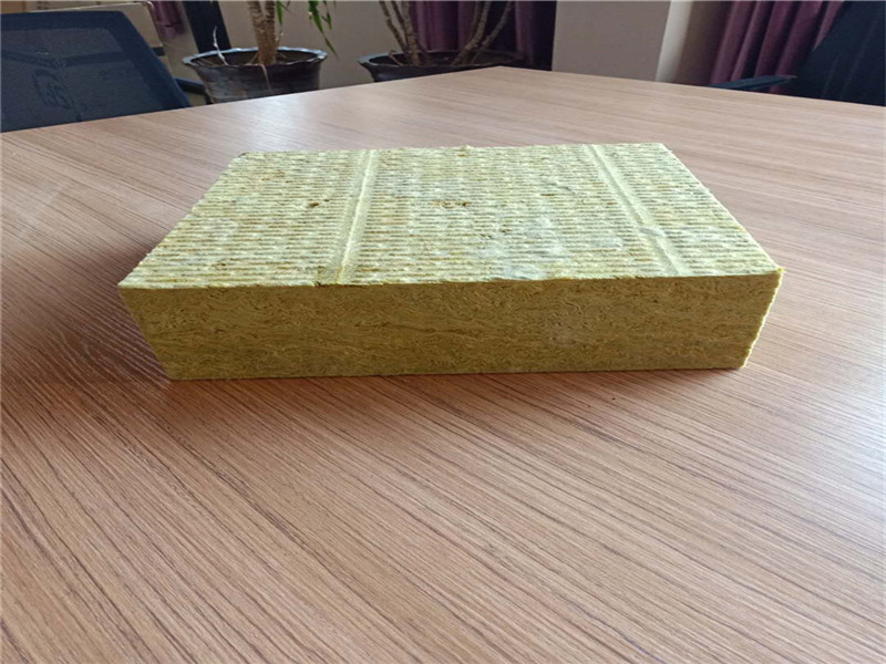 附近保溫巖棉板生產廠家